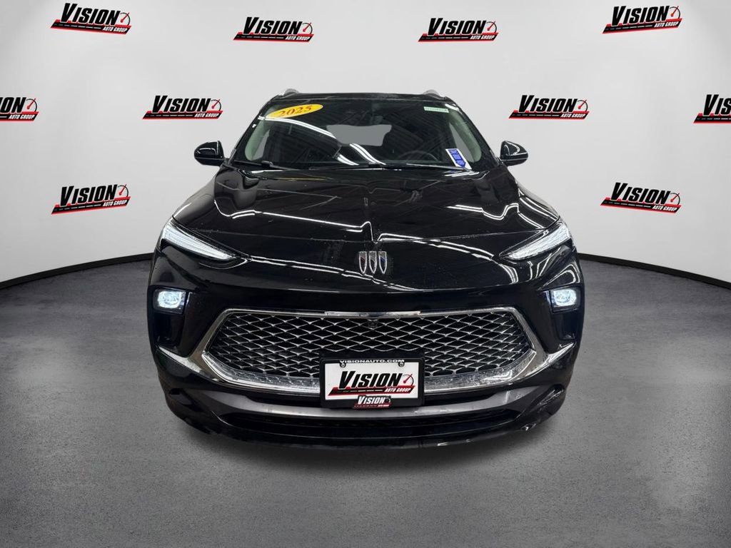 Used 2025 Buick Encore GX Avenir w/ Avenir Technology Package video 2