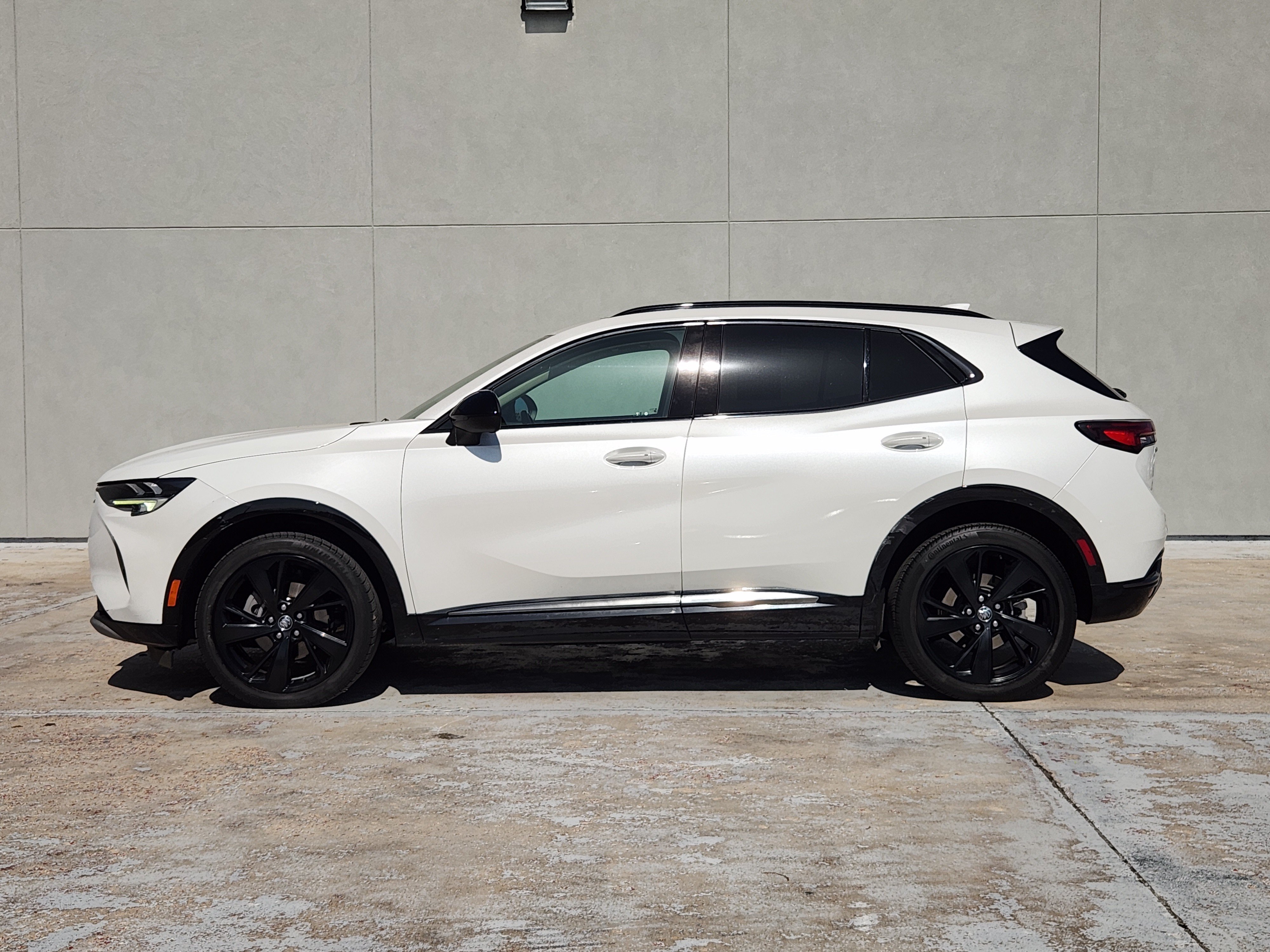 Used 2023 Buick Envision Essence w/ Sport Touring Package FWD image 6