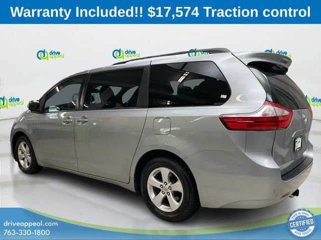 Used 2017 Toyota Sienna LE image 8