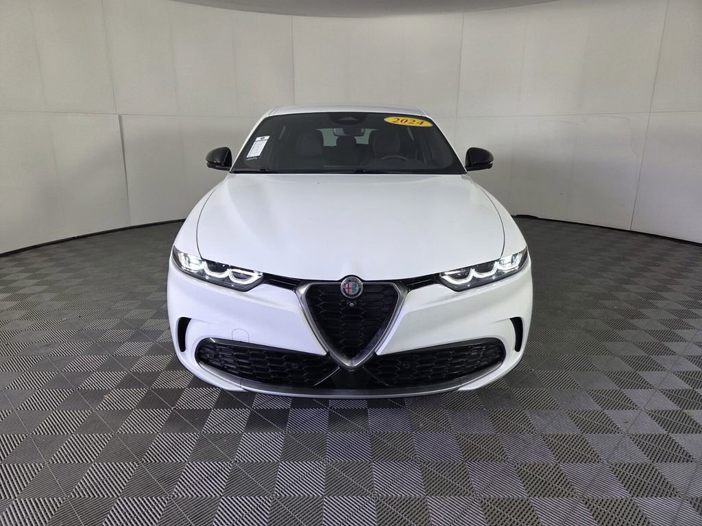 Used 2024 Alfa Romeo Tonale Ti w/ Active Assist Package image 3
