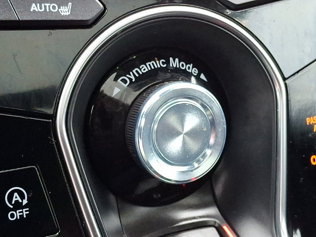Used 2025 Acura RDX SH-AWD image 25