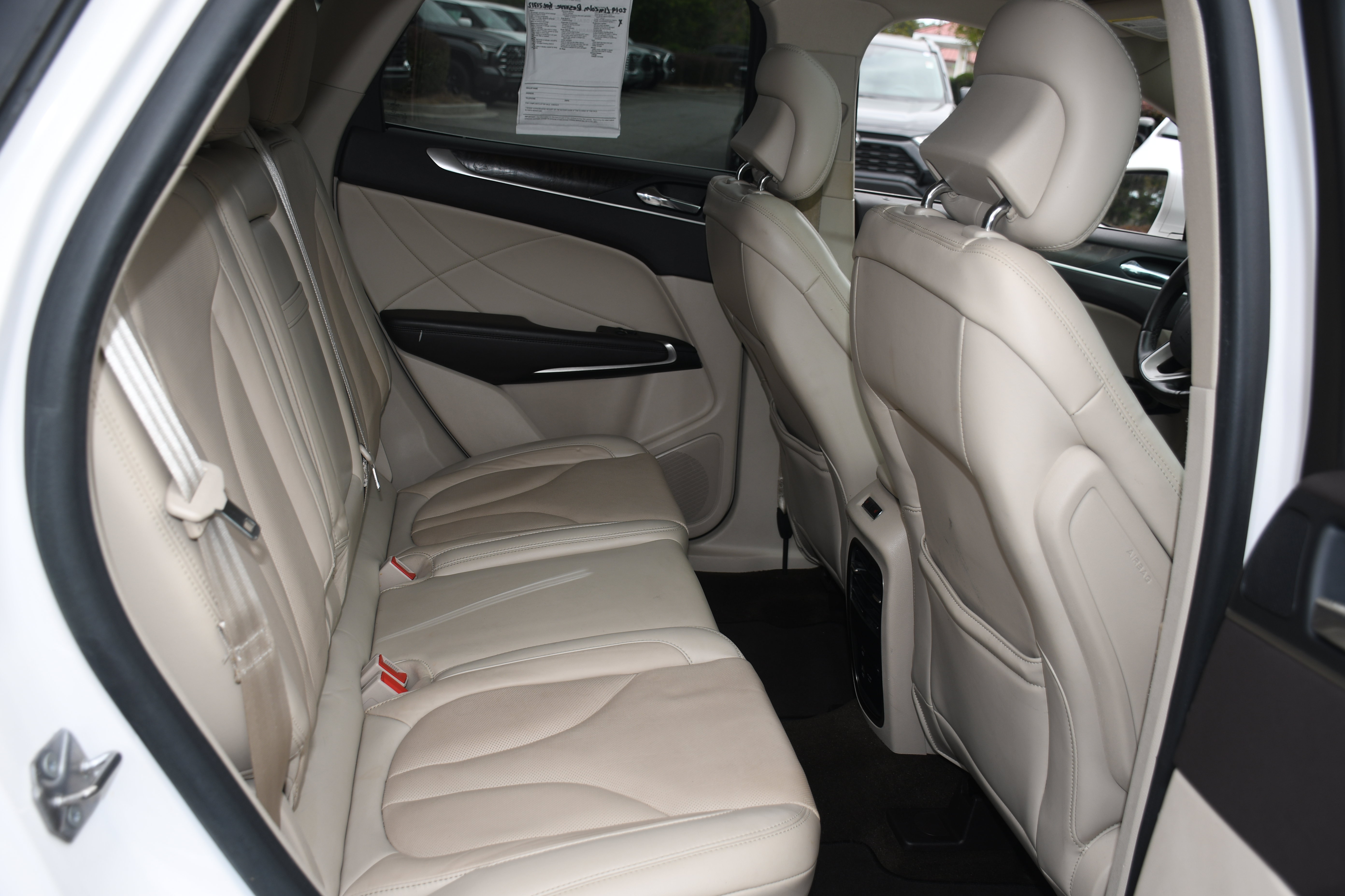 Used 2019 Lincoln MKC Reserve w/ MKC Technology Package FWD image 20