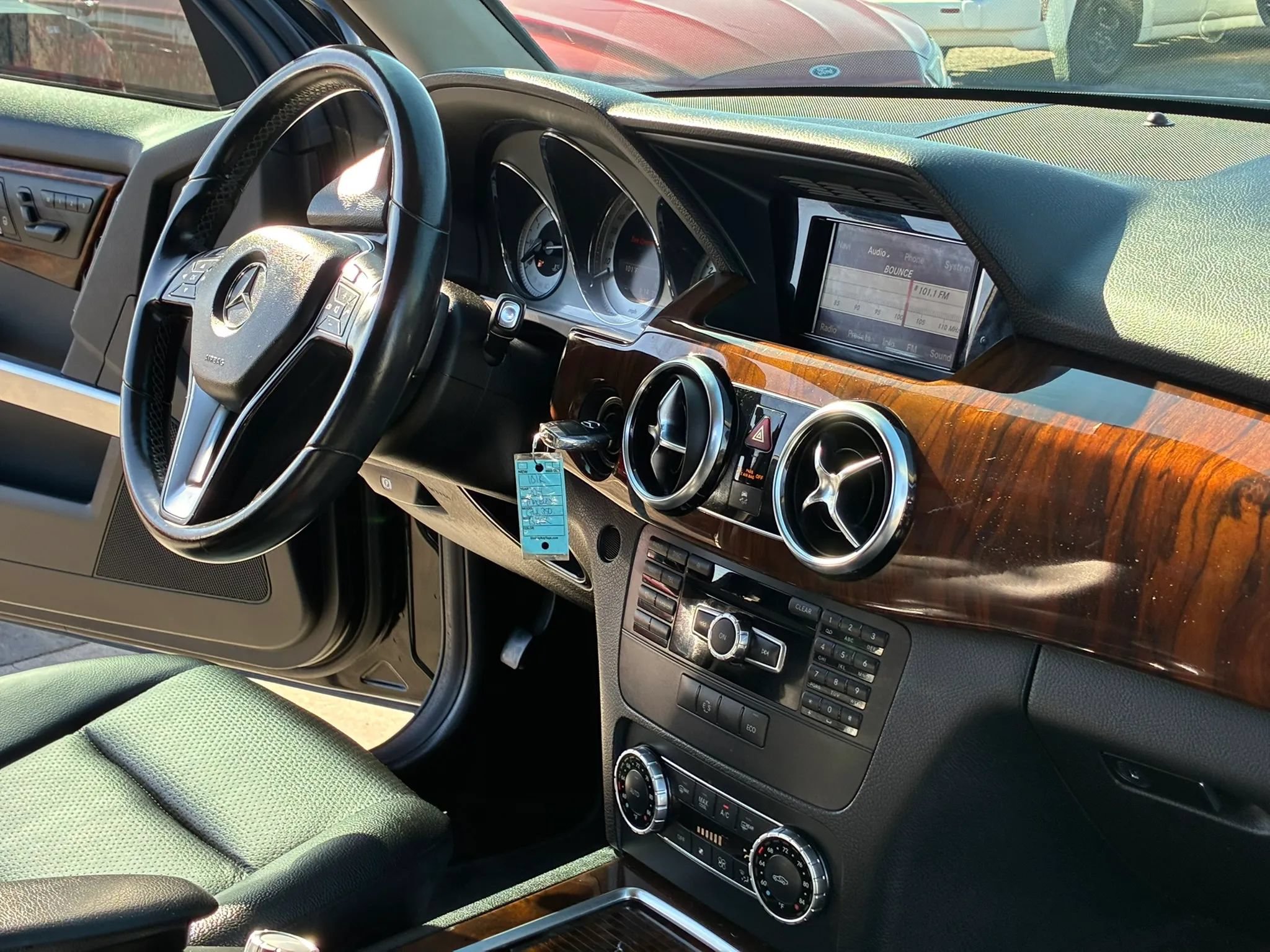 Used 2014 Mercedes-Benz GLK 350 2WD image 26