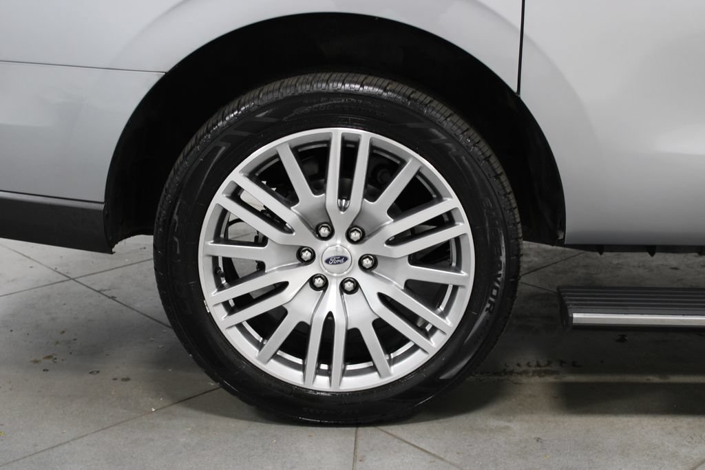 Used 2024 Ford Expedition Max Limited AWD/4WD image 13