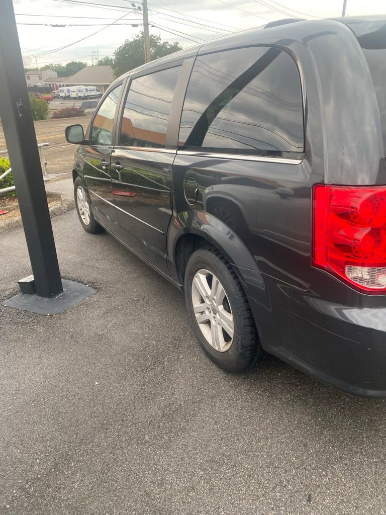 Used 2012 Dodge Grand Caravan Crew w/ Crew Value Pkg FWD image 4