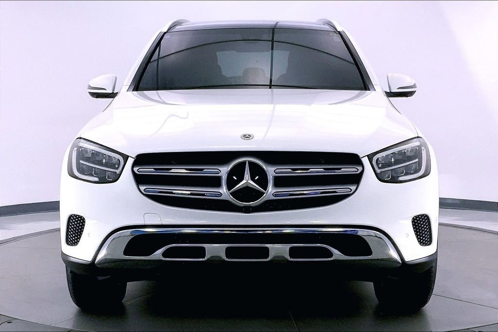 Used 2021 Mercedes-Benz GLC 300 4MATIC image 2