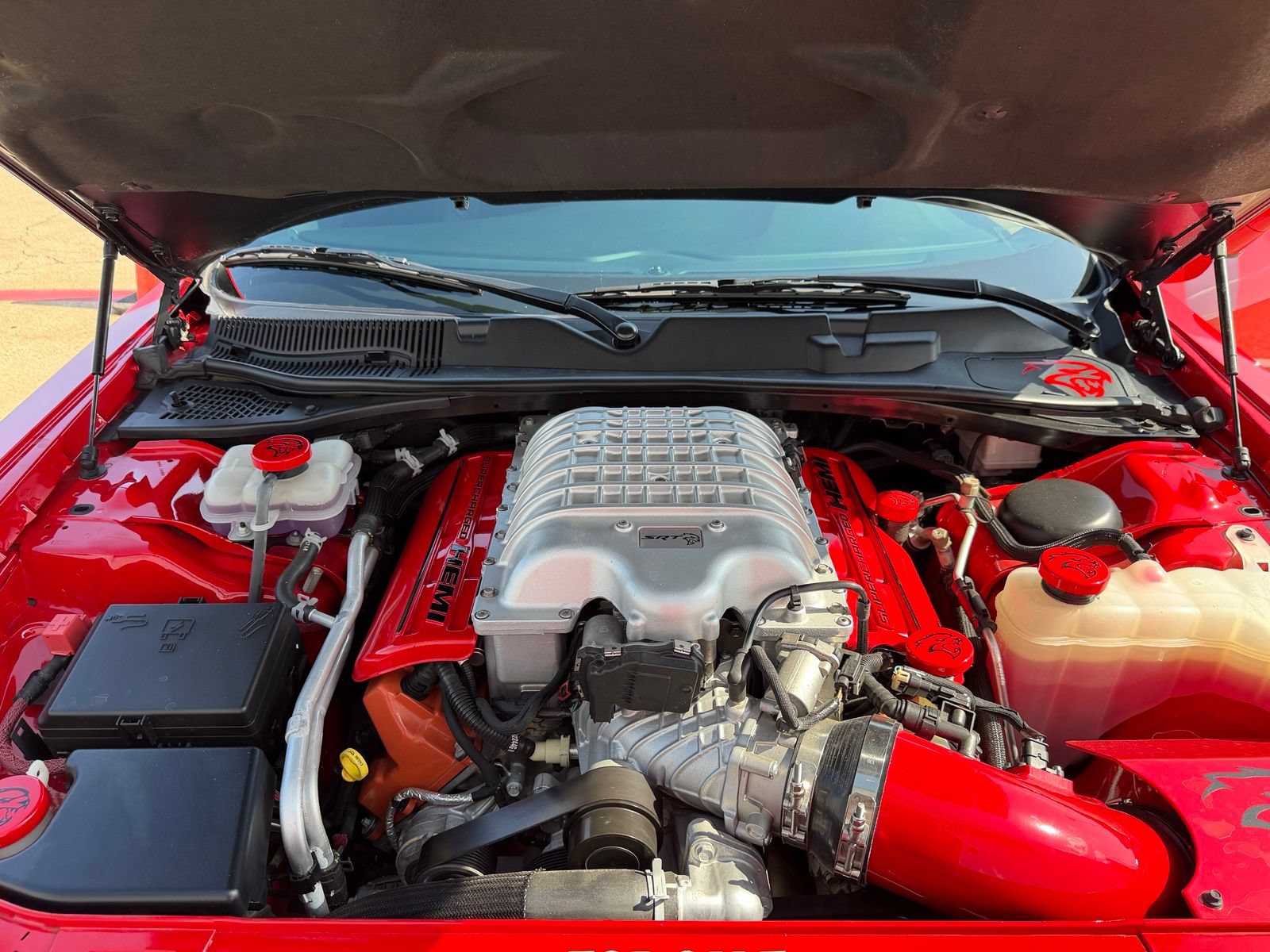 Used 2016 Dodge Challenger SRT Hellcat RWD image 28