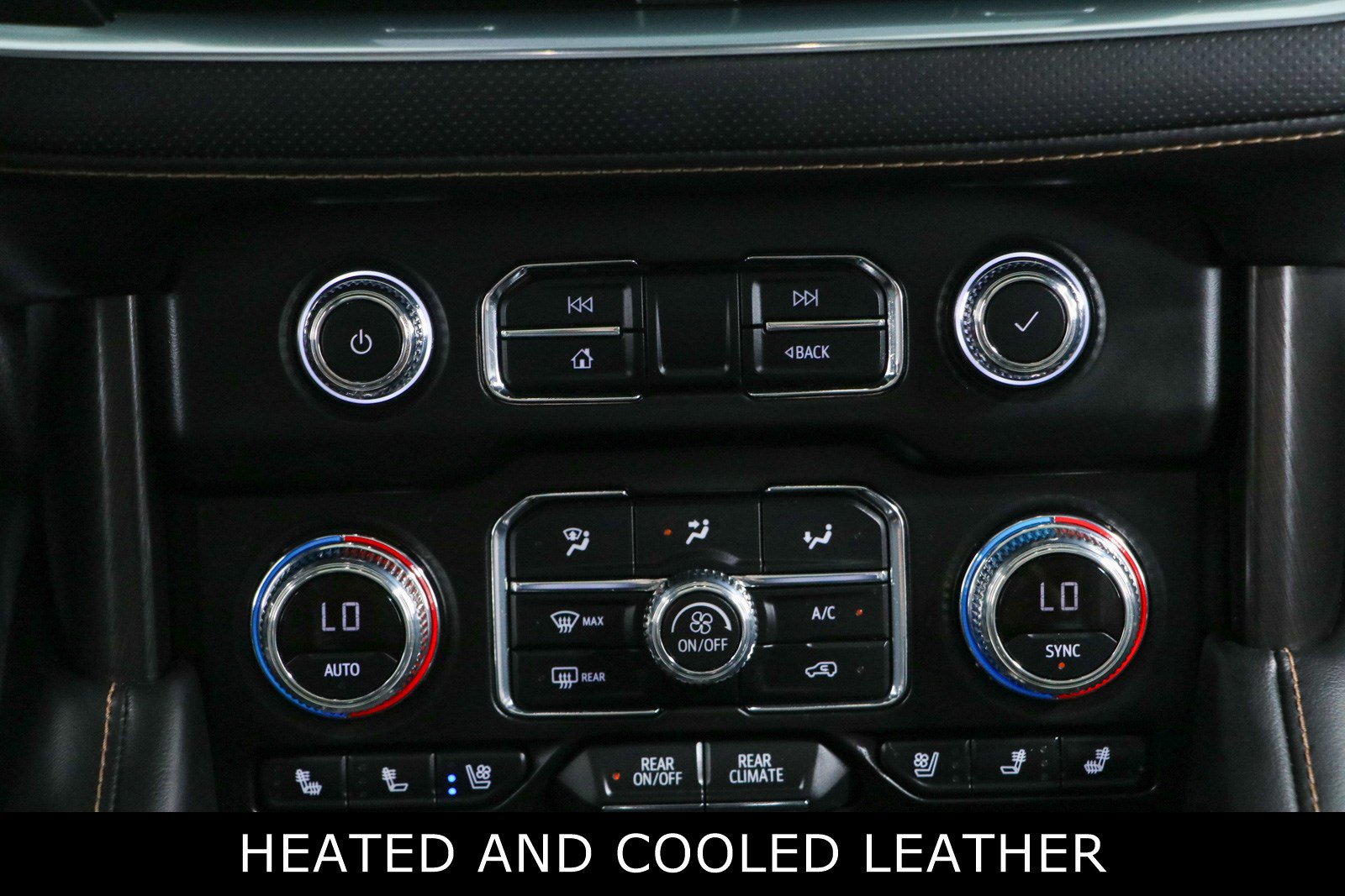 Used 2024 GMC Yukon AT4 AWD/4WD image 21