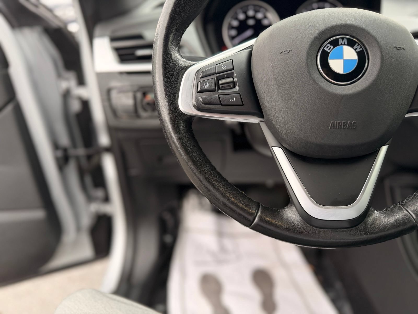 Used 2020 BMW X1 sDrive28i w/ Convenience Package FWD image 19