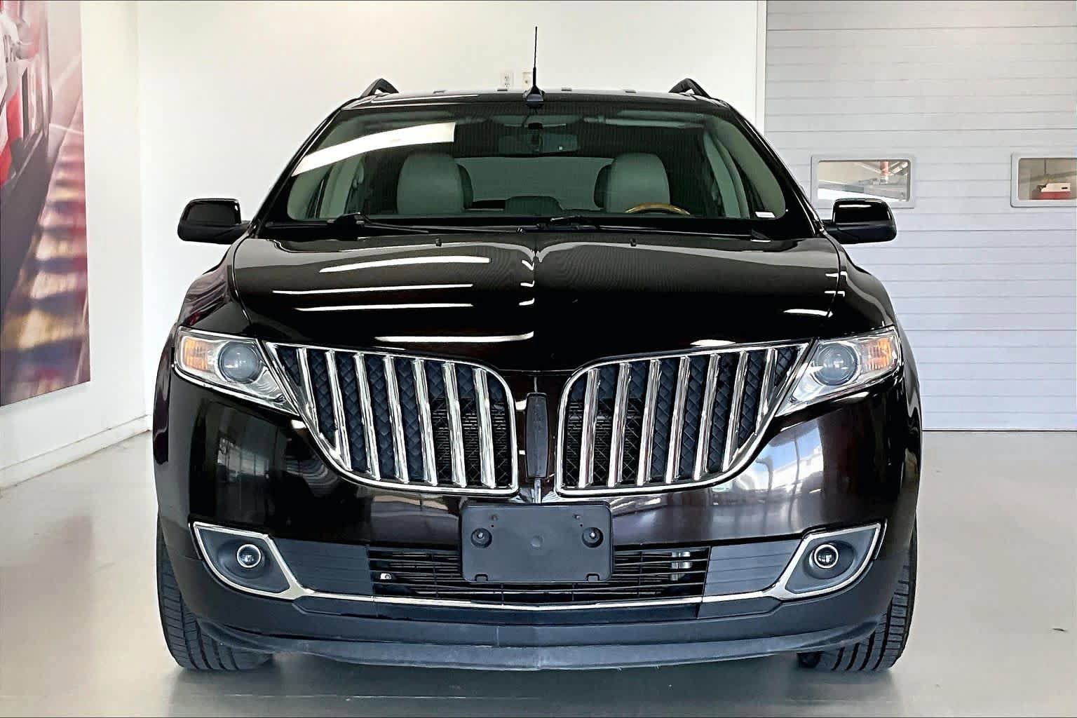 Used 2015 Lincoln MKX AWD w/ Olive Ash Wood Package image 6