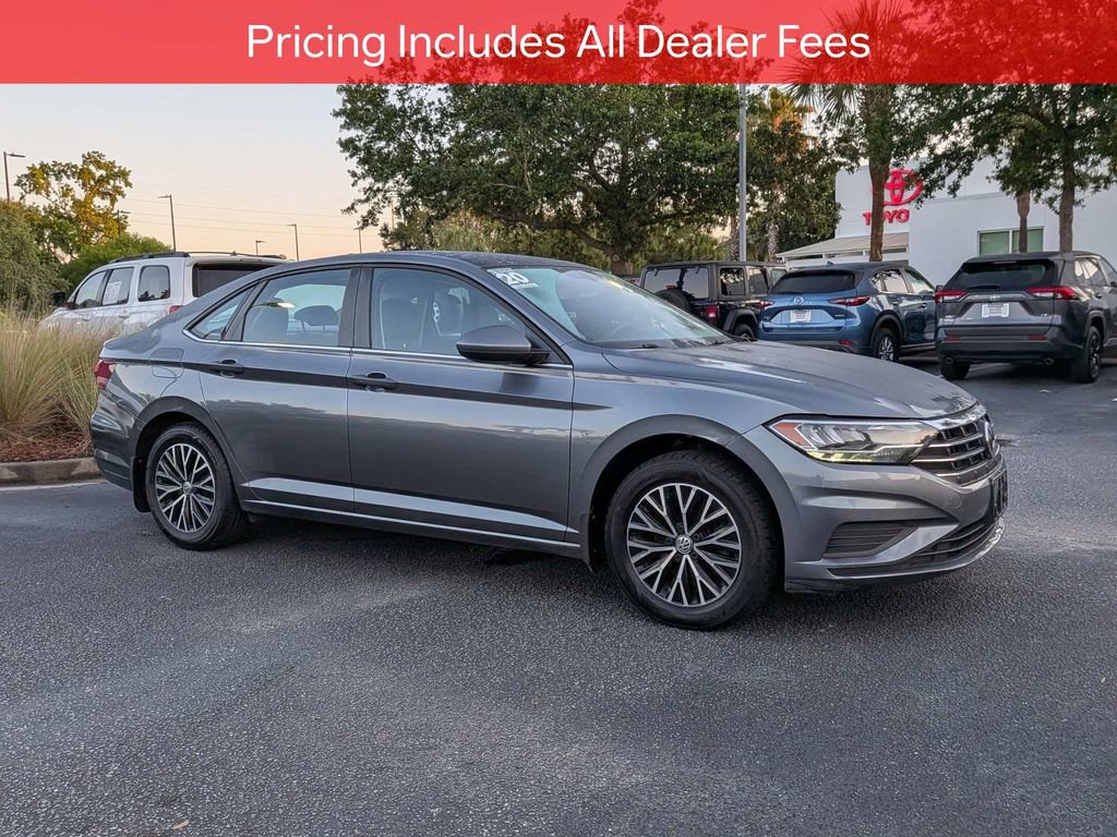 Used 2020 Volkswagen Jetta SE w/ SE Cold Weather Package FWD image 2
