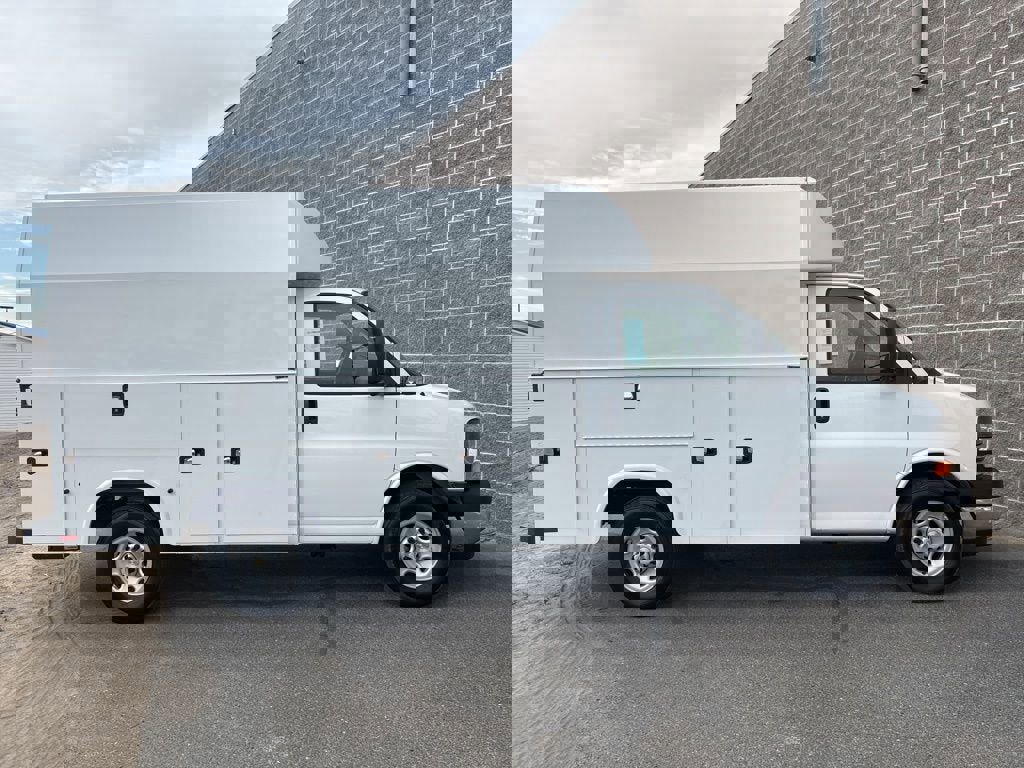 New 2025 Chevrolet Express 3500 w/ Power Convenience Package image 2