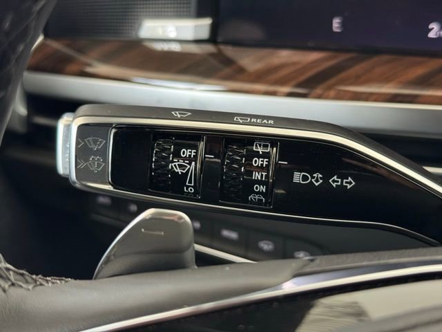 New 2026 Cadillac Escalade Platinum Luxury w/ LPO, Floor Liner Package image 31