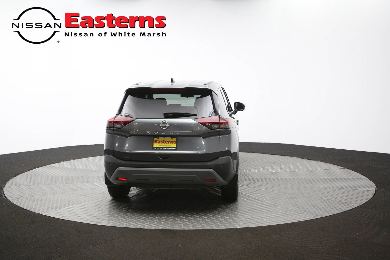 Used 2023 Nissan Rogue S image 39