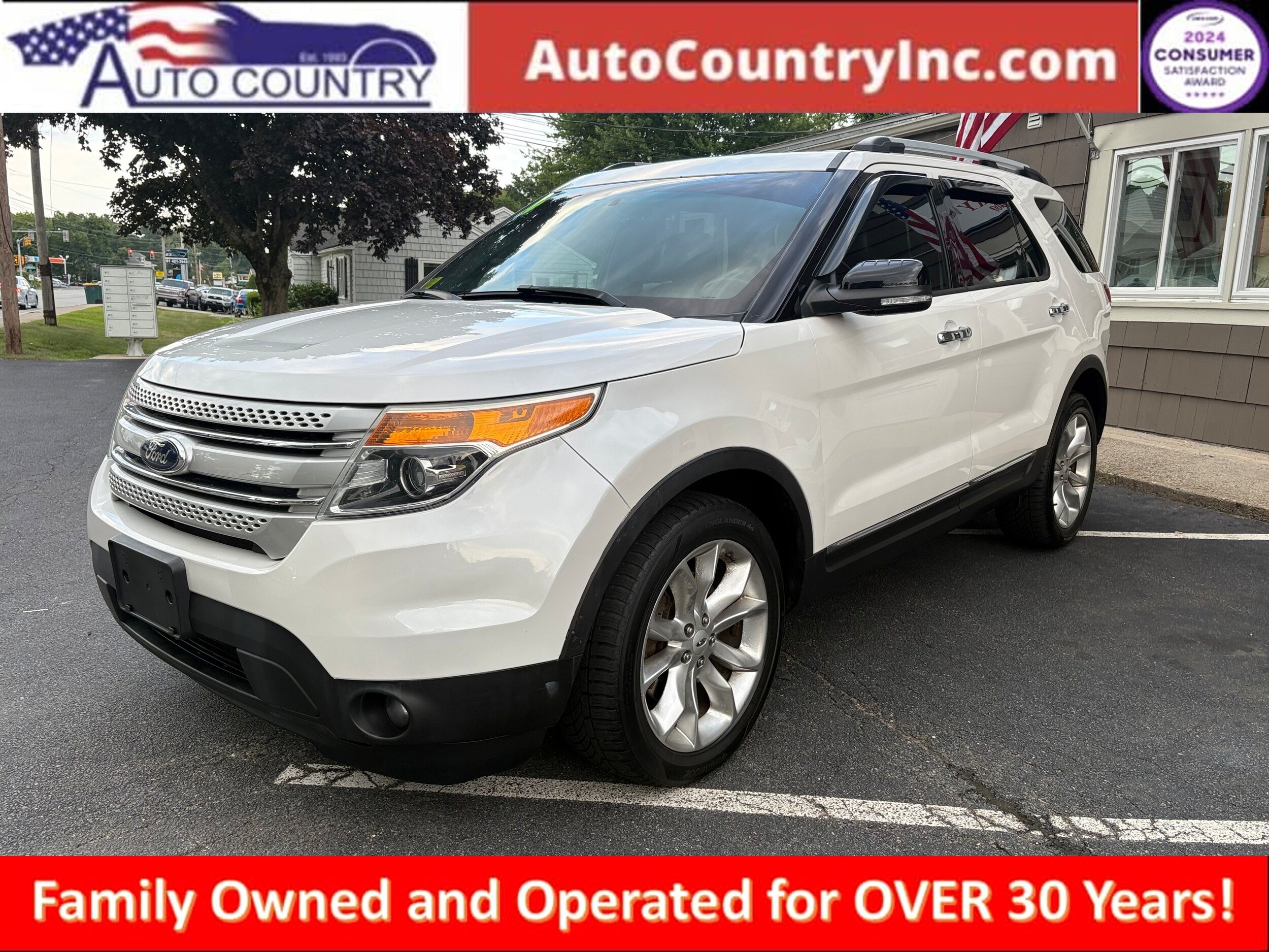 Used 2014 Ford Explorer XLT w/ Equipment Group 202A AWD/4WD image 1