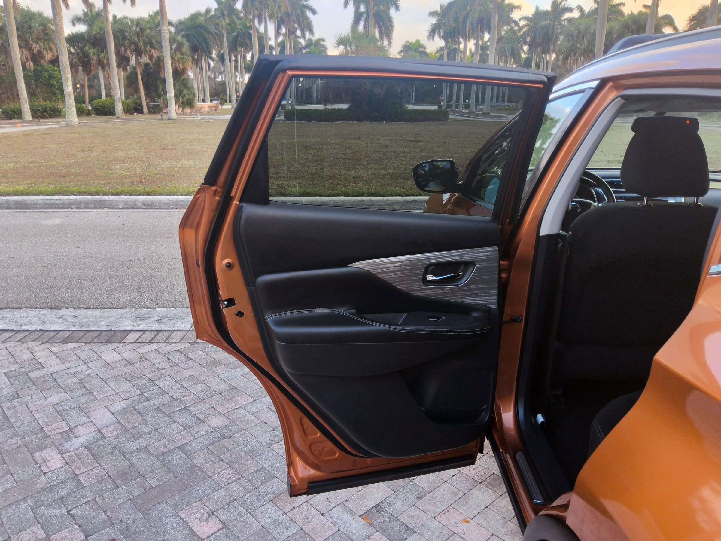 Used 2015 Nissan Murano SV image 25