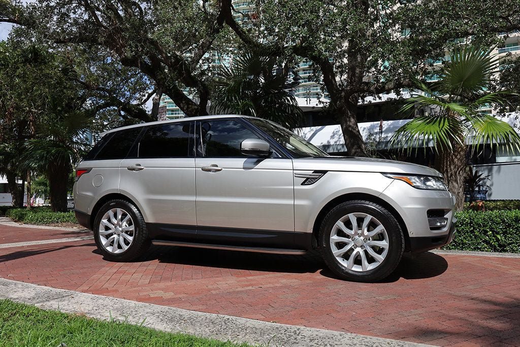 Used 2017 Land Rover Range Rover Sport HSE AWD/4WD image 27
