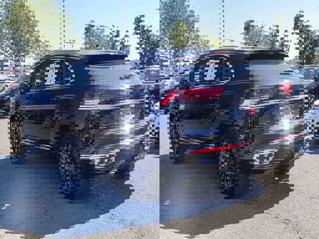 Used 2022 Volkswagen Atlas Cross Sport SEL R-Line image 6