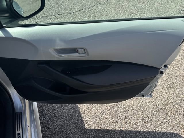 Used 2026 Toyota Corolla LE image 32