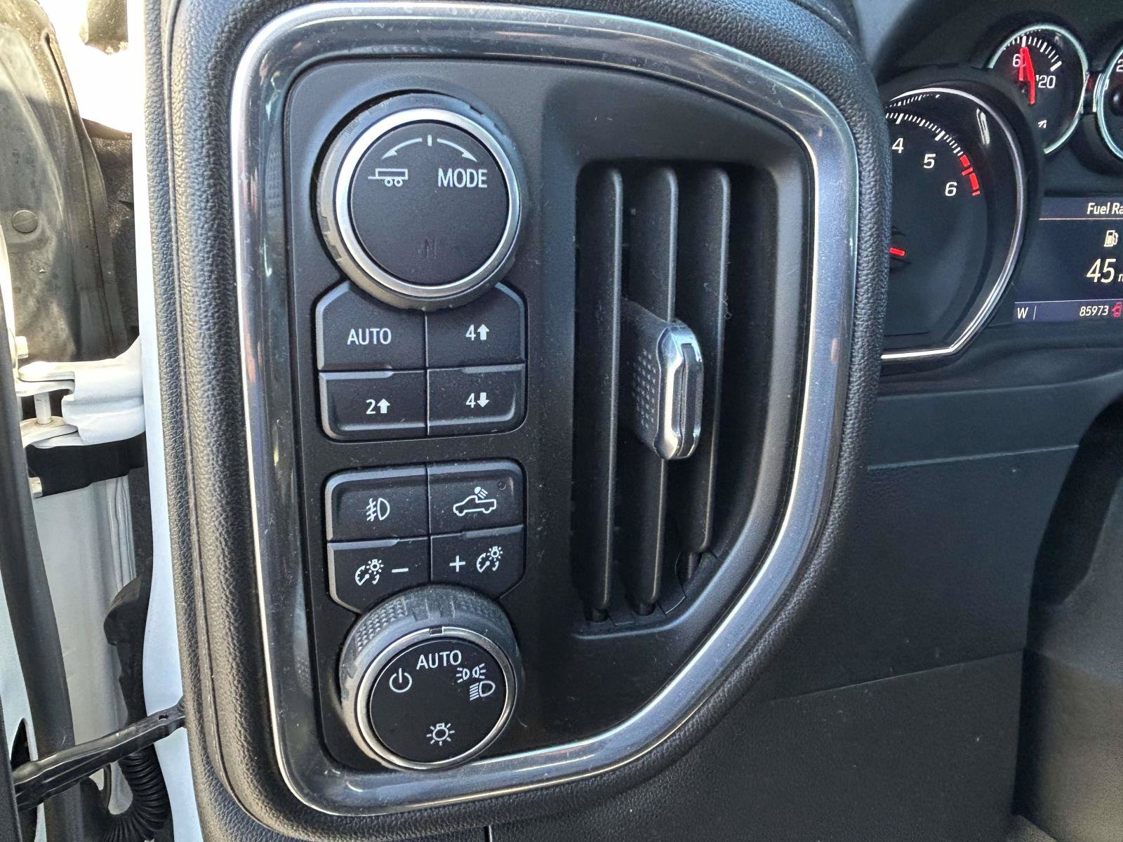 Used 2022 Chevrolet Silverado 1500 RST w/ Z71 Off-Road Package AWD/4WD image 19