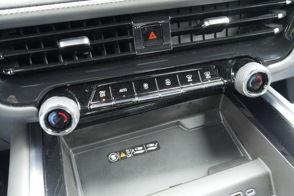 Used 2025 Chevrolet Tahoe LT w/ Comfort Package image 18