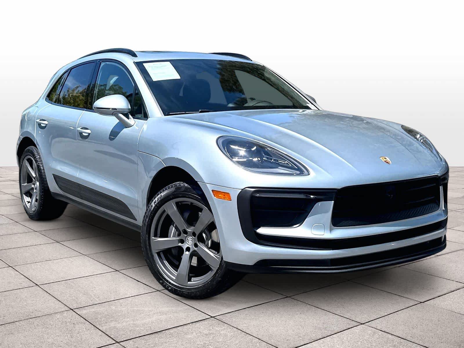 Used 2023 Porsche Macan AWD/4WD image 2