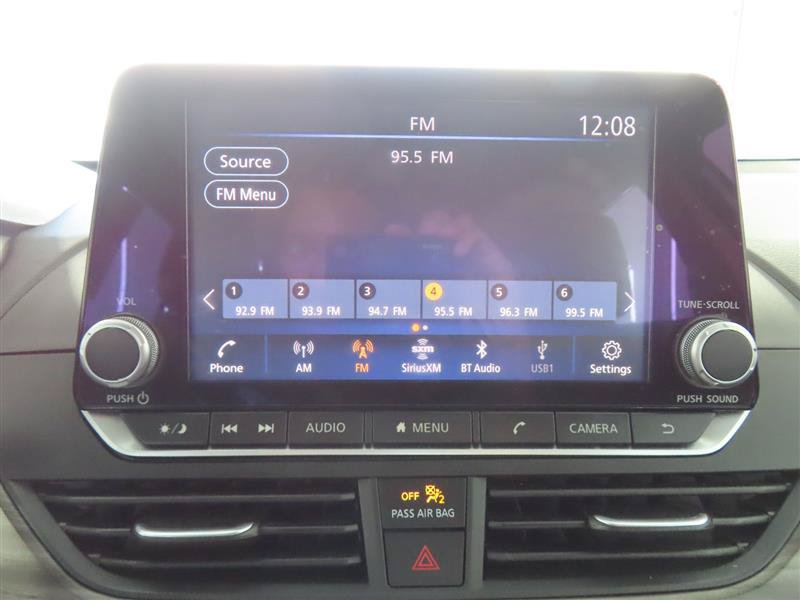 Used 2025 Nissan Altima 2.5 SV FWD image 23
