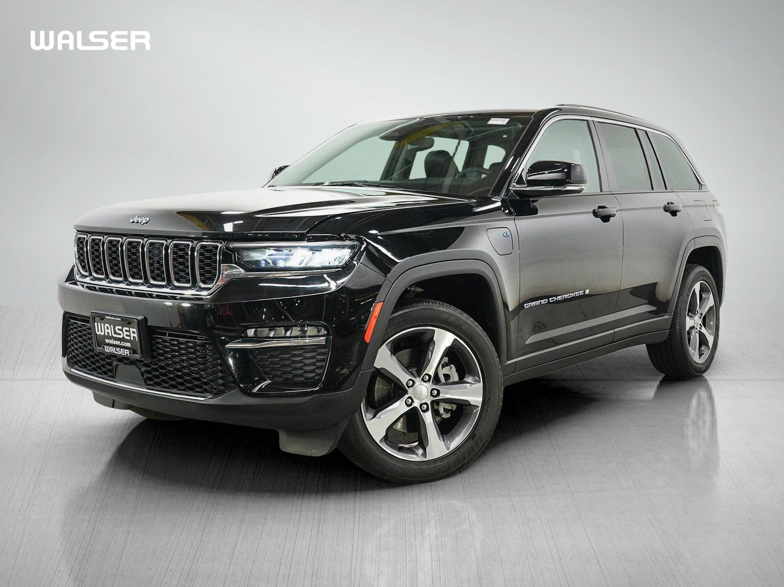 Used 2024 Jeep Grand Cherokee Limited 4xe AWD/4WD image 1