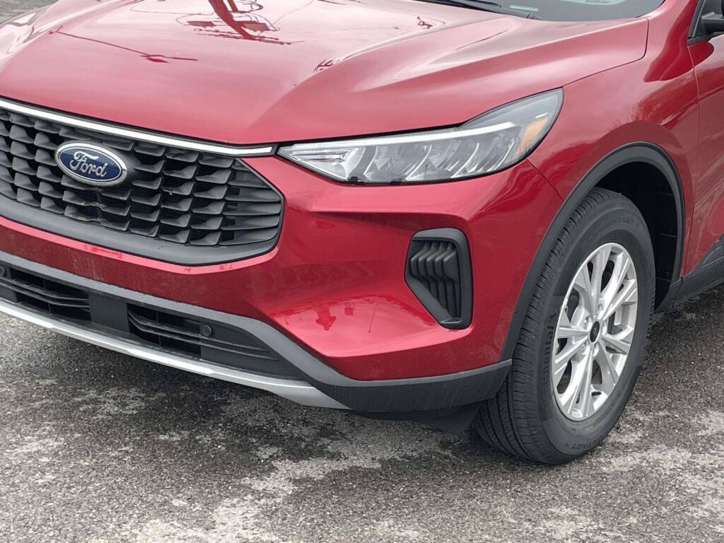 New 2026 Ford Escape Active w/ Tech Pack #1 AWD/4WD image 13