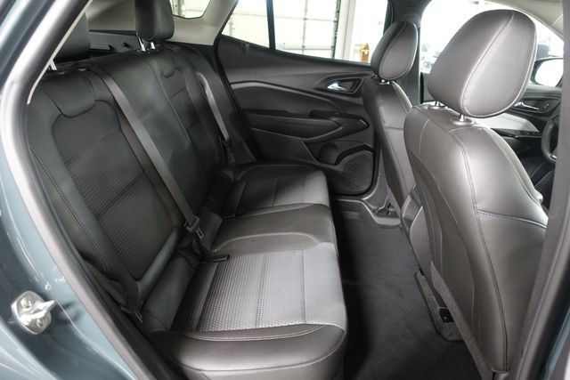 Used 2025 Chevrolet Trax LT FWD image 23