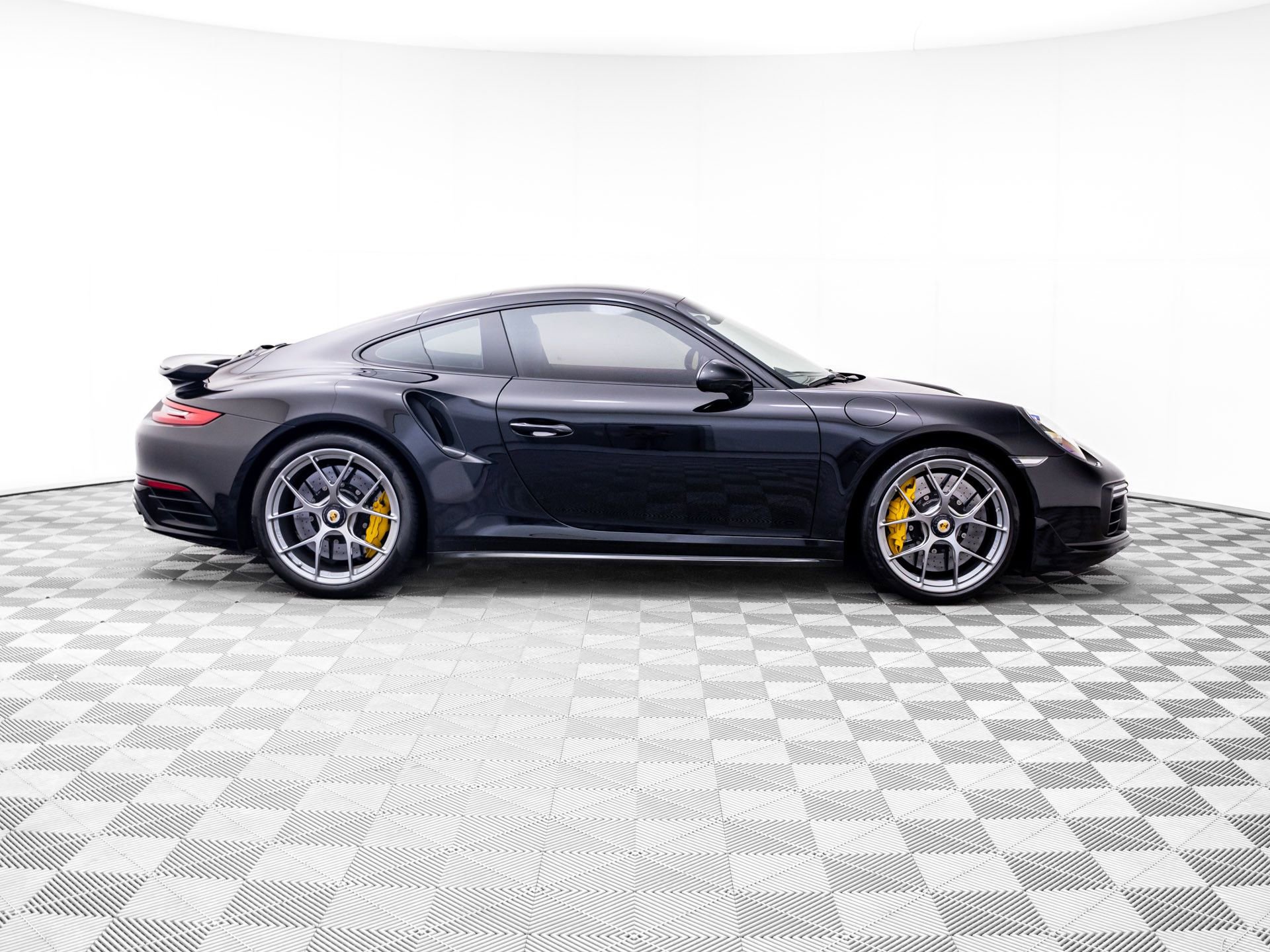 Used 2017 Porsche 911 Turbo S AWD/4WD image 7