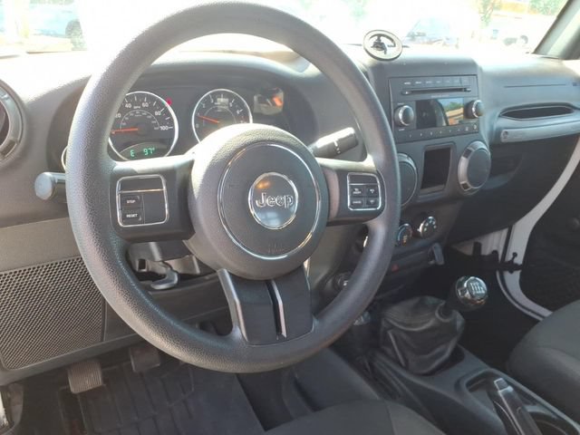 Used 2018 Jeep Wrangler Sport AWD/4WD image 5