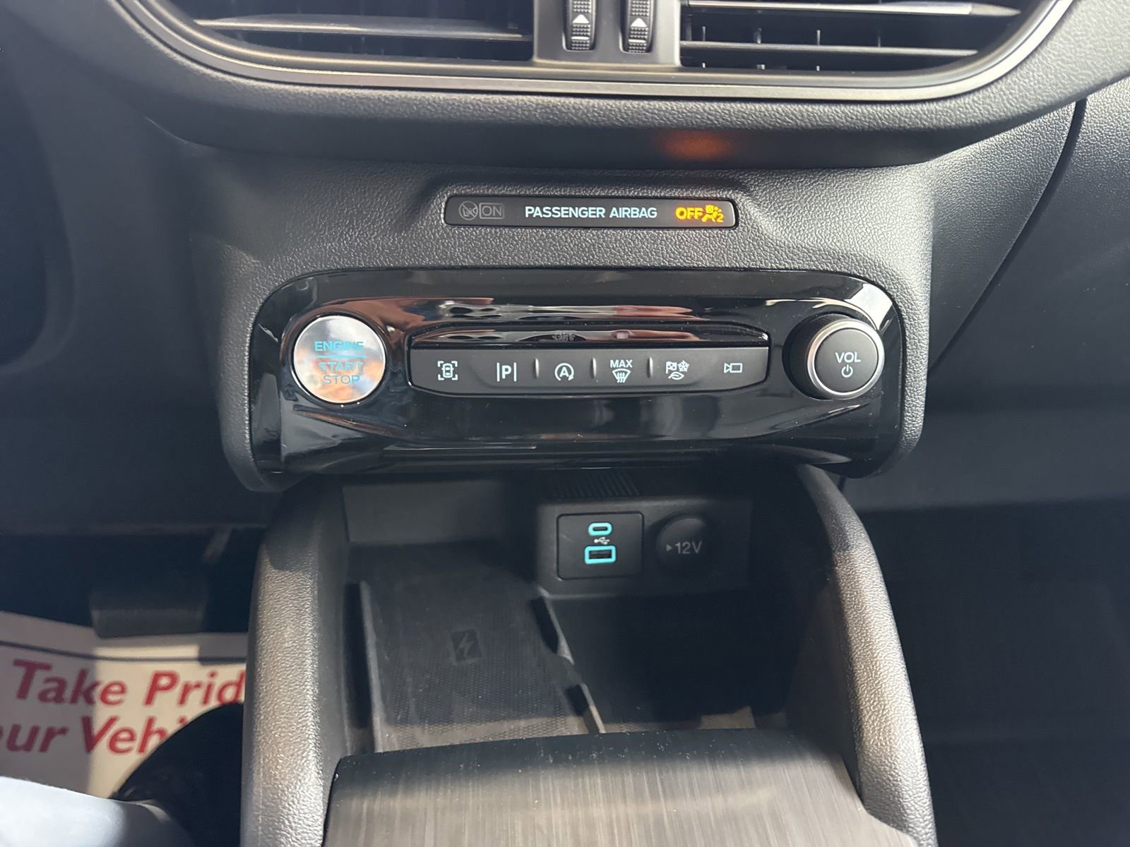 Certified 2023 Ford Escape Platinum AWD/4WD image 31