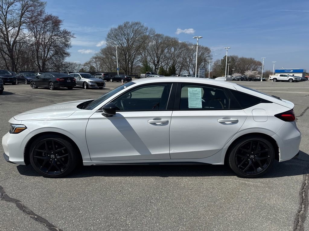 Used 2025 Honda Civic Sport image 2