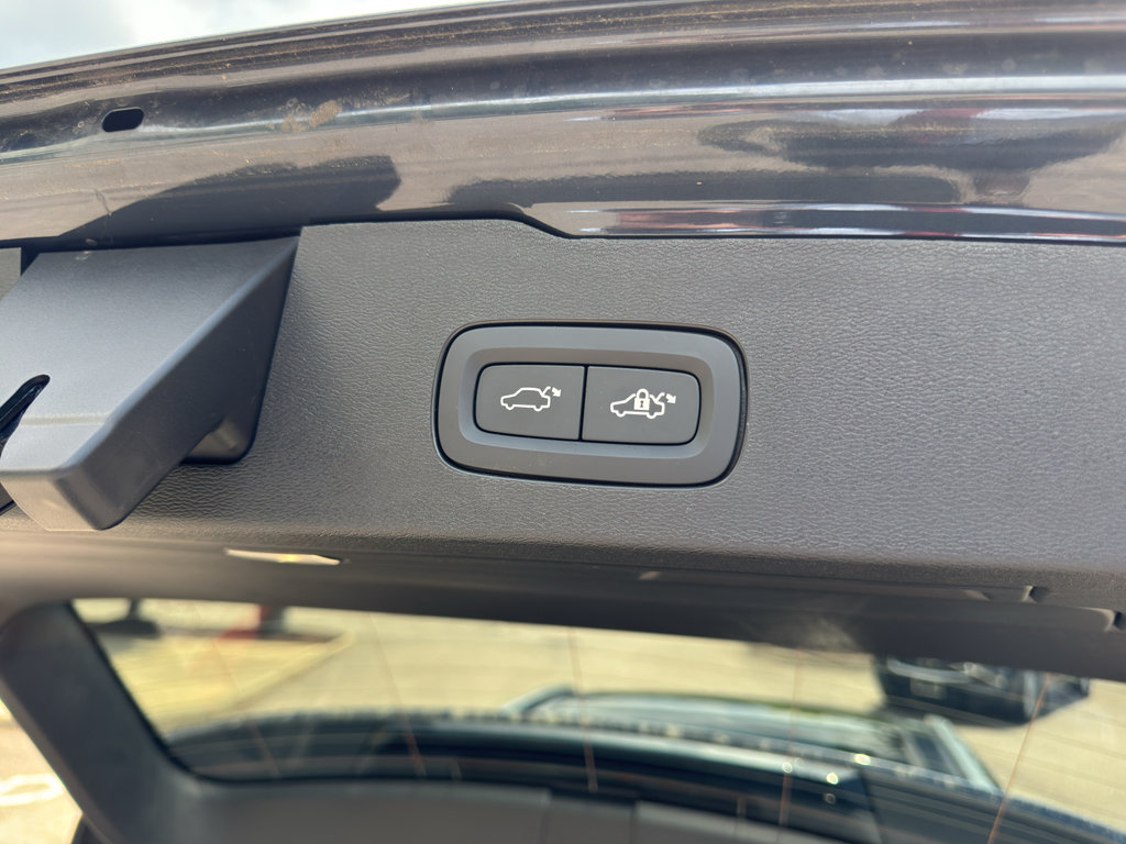 Used 2026 Volvo V60 B5 Cross Country Plus AWD/4WD image 34