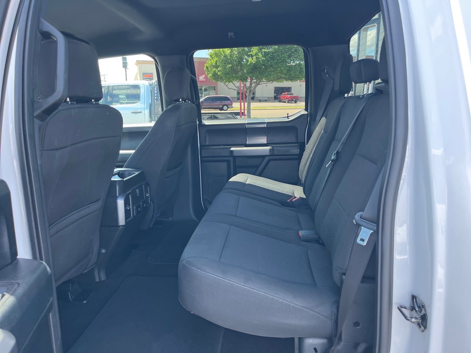 Used 2018 Ford F150 XLT w/ Equipment Group 301A Mid AWD/4WD image 11