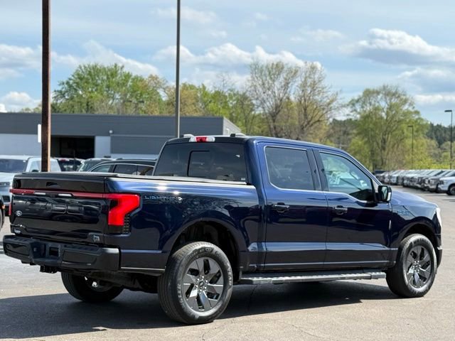 Used 2025 Ford F150 Lightning Lariat AWD/4WD image 40