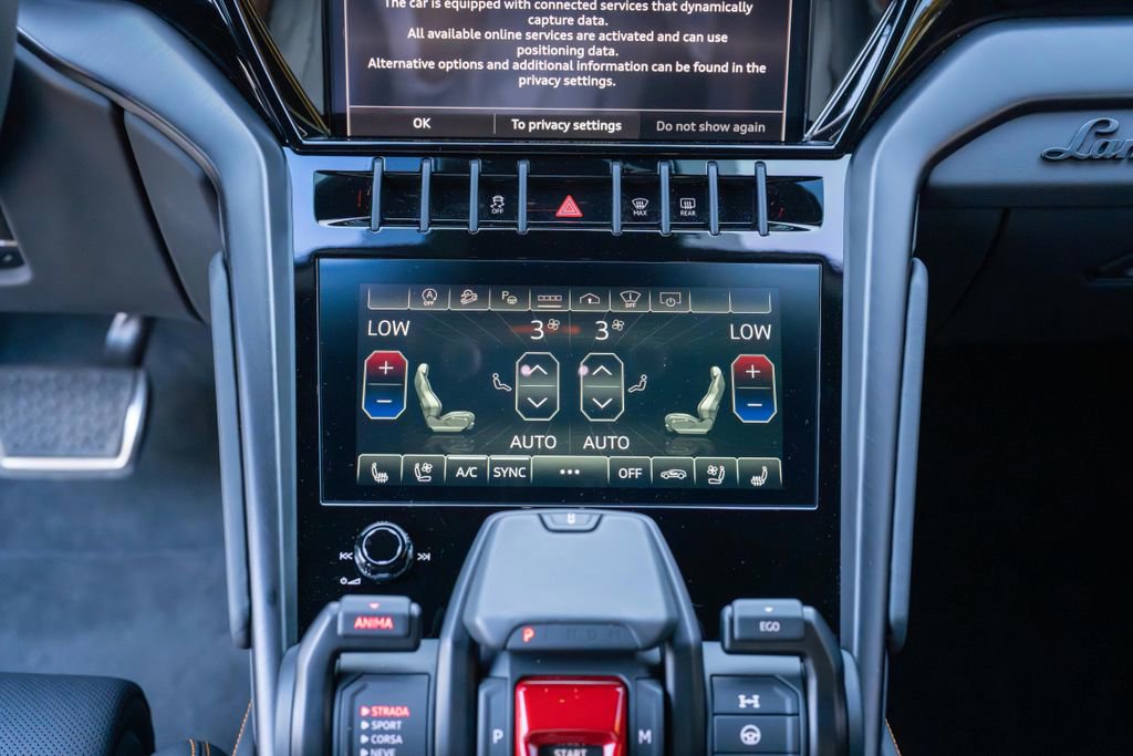 Used 2024 Lamborghini Urus S image 11