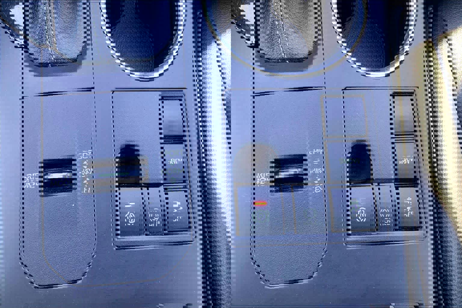 Used 2023 Toyota Highlander XLE image 30