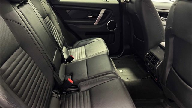 Used 2021 Land Rover Discovery Sport S image 17