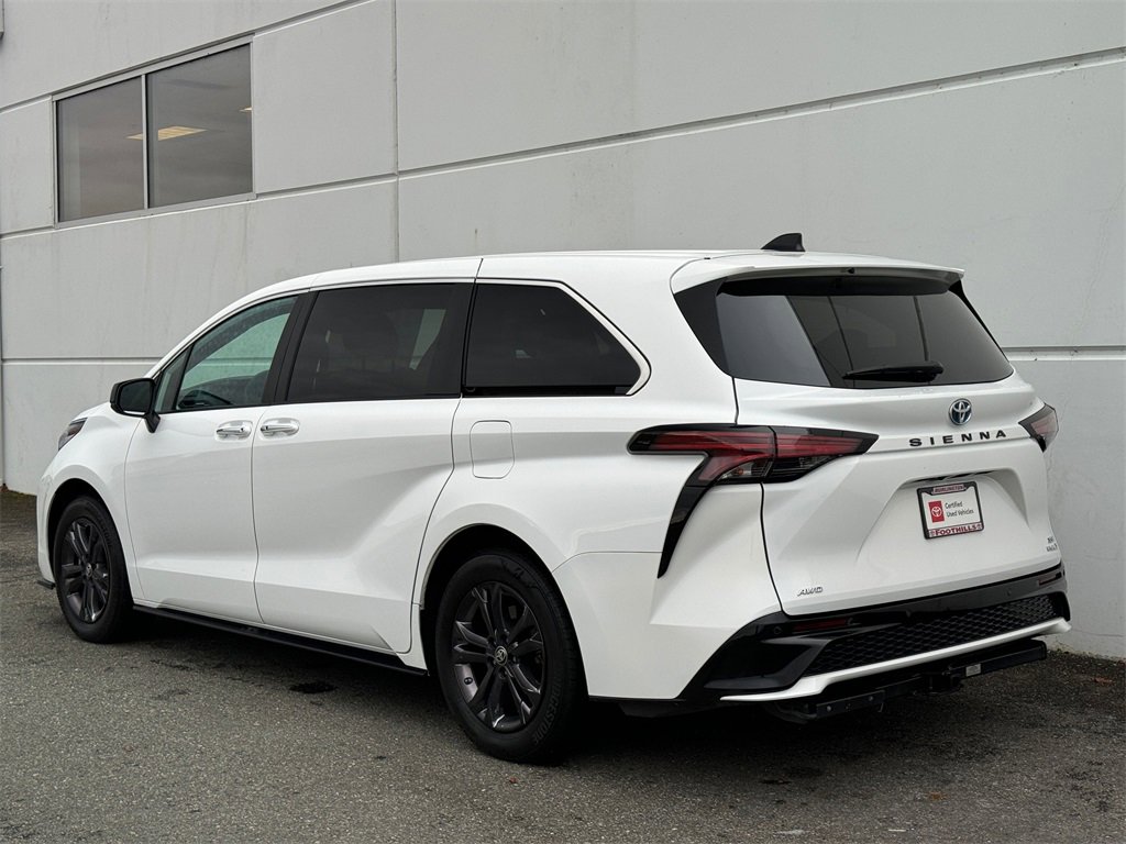 Certified 2024 Toyota Sienna XSE image 5