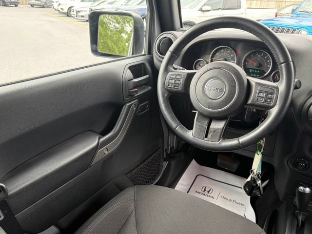 Used 2018 Jeep Wrangler Unlimited Sport S AWD/4WD image 29