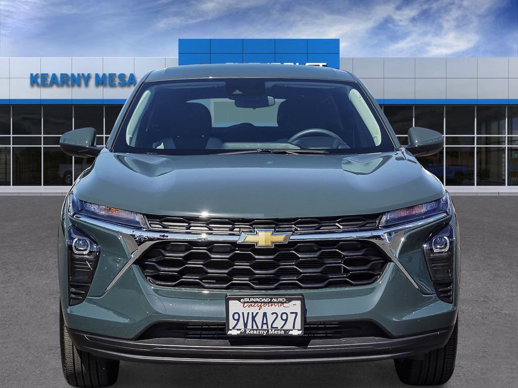 Used 2026 Chevrolet Trax LS w/ LS Convenience Package image 2