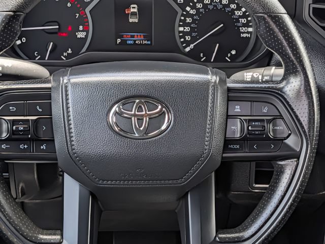 Used 2025 Toyota Tundra SR AWD/4WD image 12