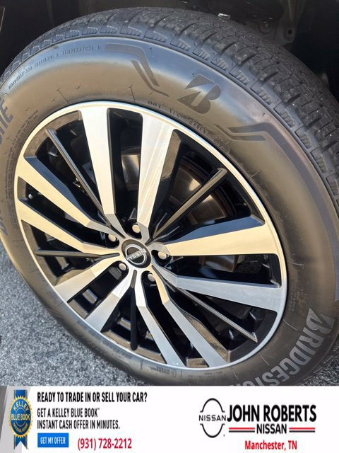 Certified 2025 Nissan Pathfinder Platinum w/ Black Appearance Package AWD/4WD image 15