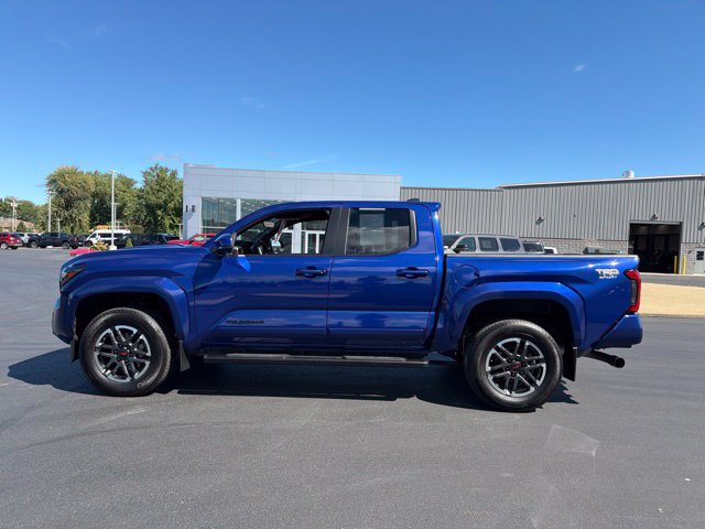 Certified 2024 Toyota Tacoma 4x4 Double Cab image 4