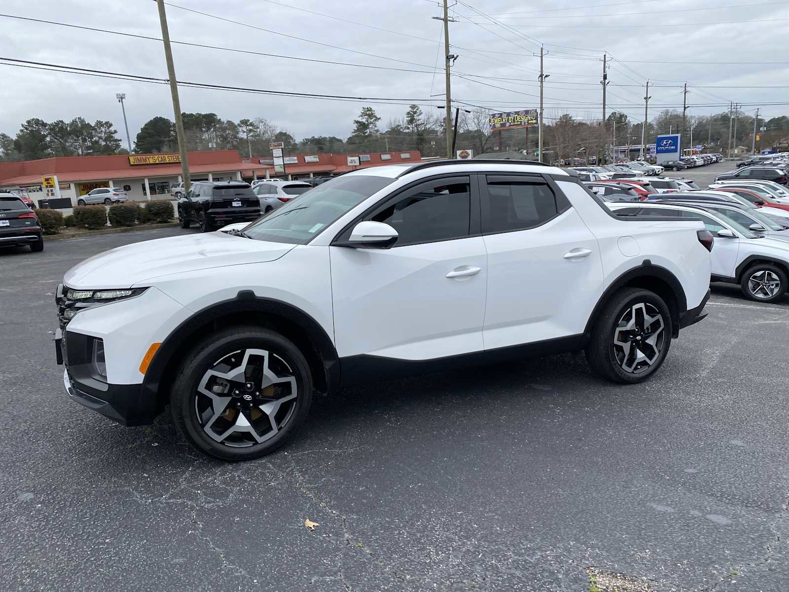 Certified 2023 Hyundai Santa Cruz Limited image 9