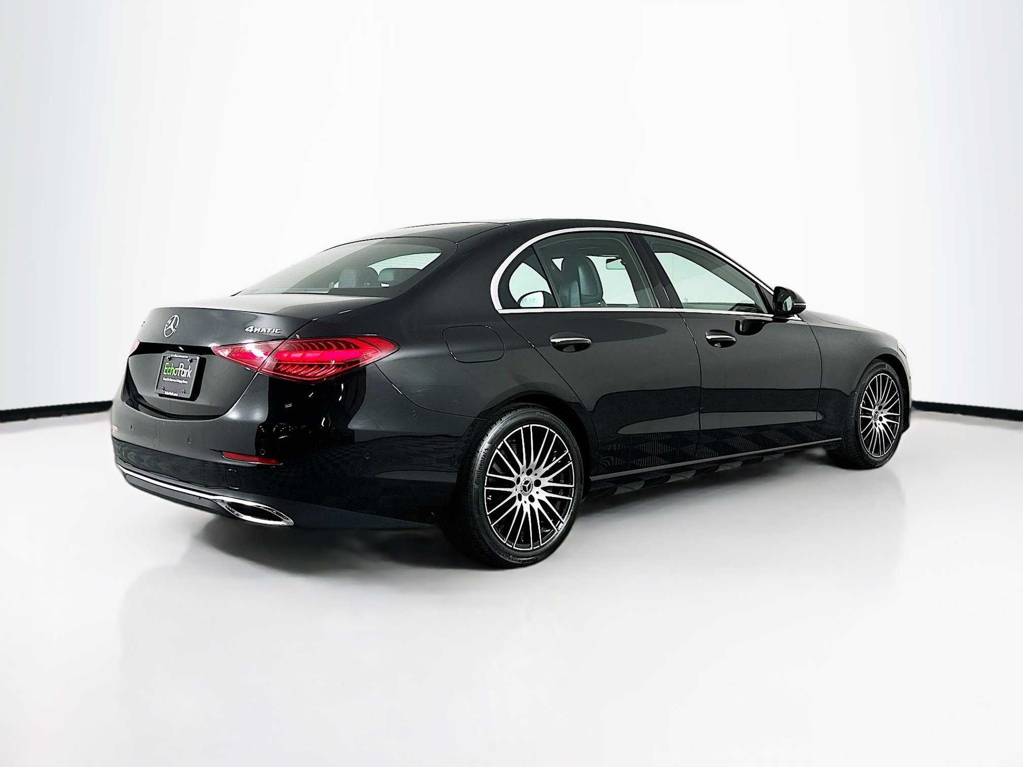 Used 2025 Mercedes-Benz C 300 4MATIC Sedan image 9