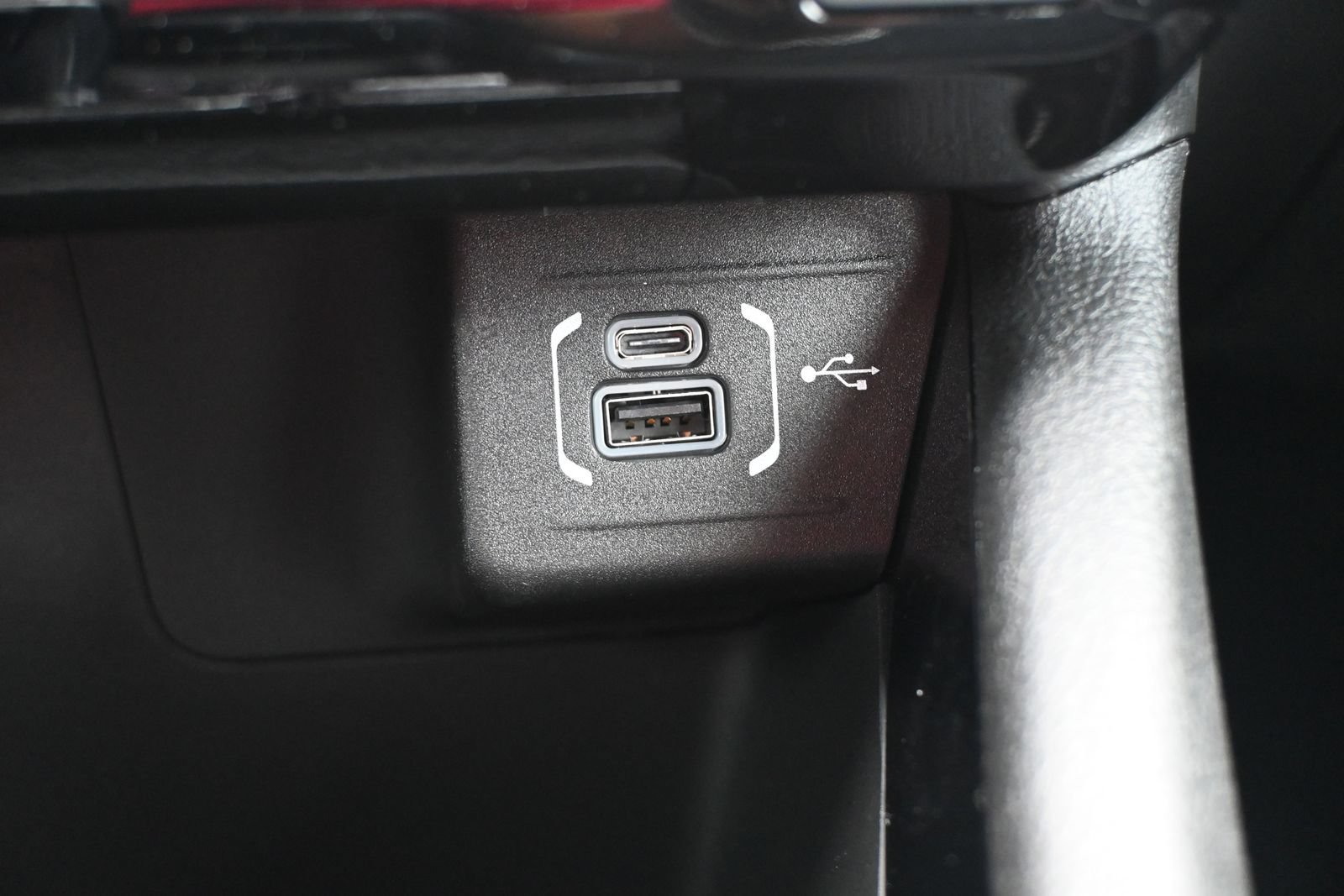 New 2026 Jeep Compass Latitude AWD/4WD image 18