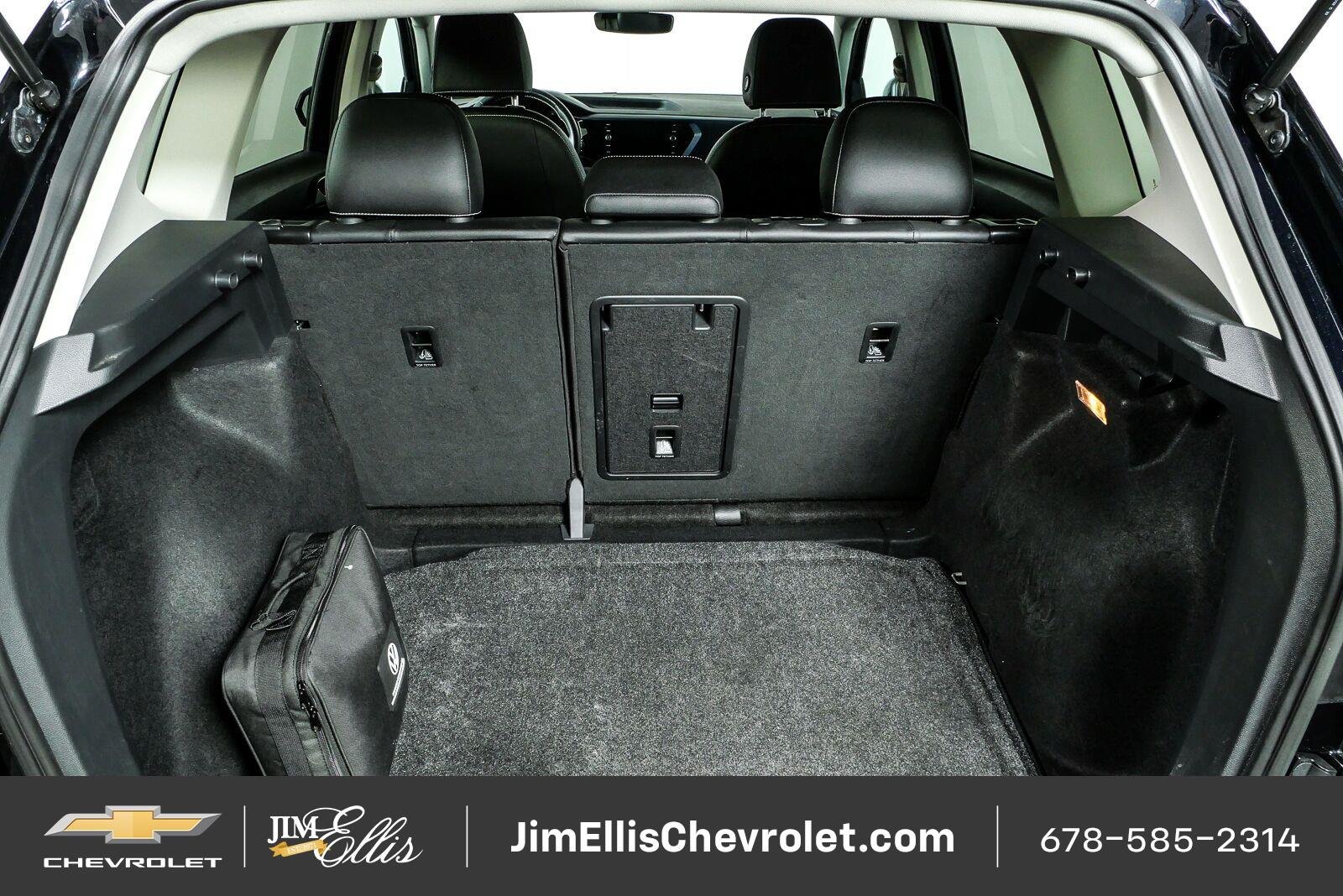 Used 2023 Volkswagen Taos SE FWD image 31